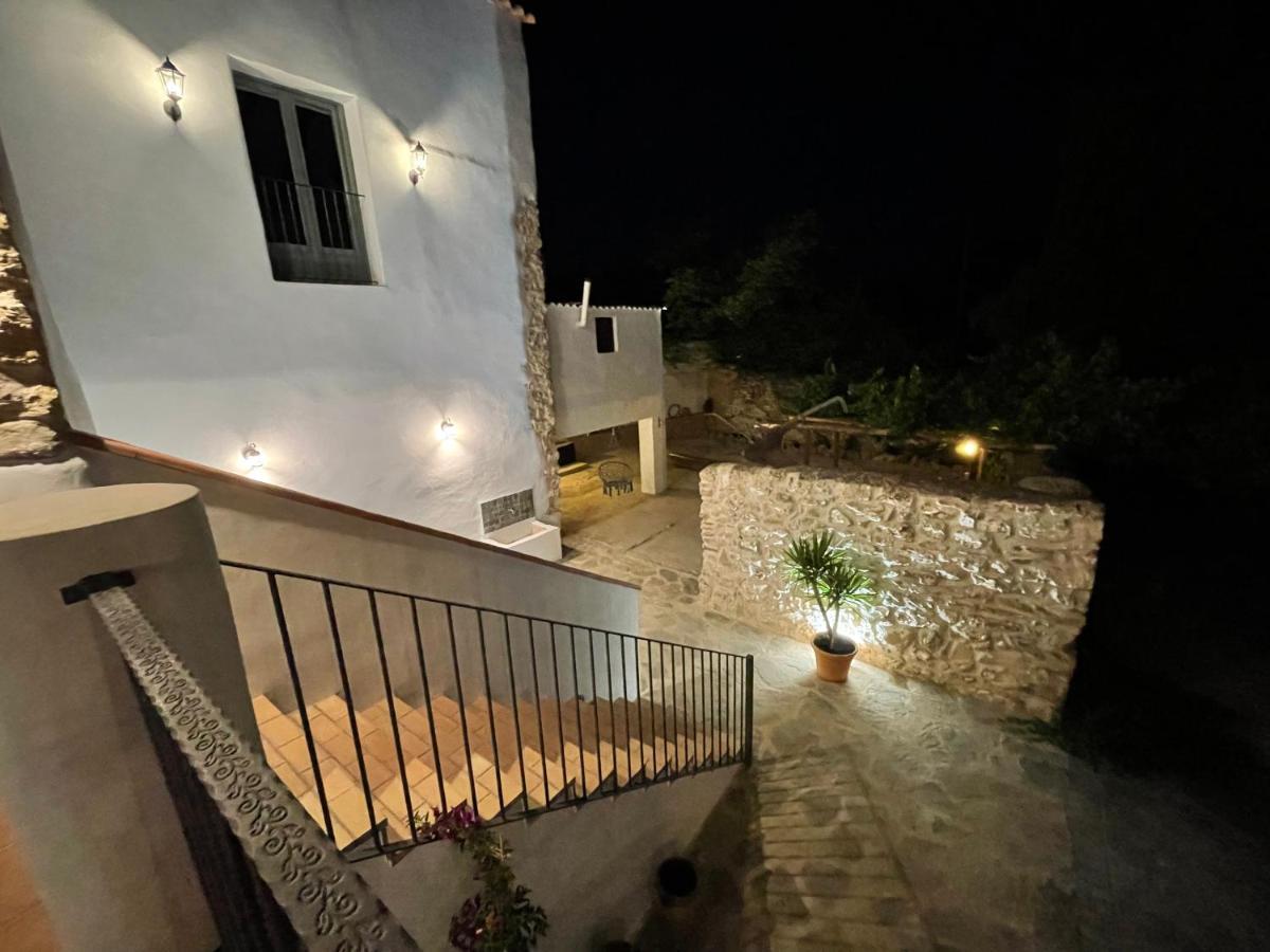 Cortijo Las Angosturas Montefrío Exterior photo